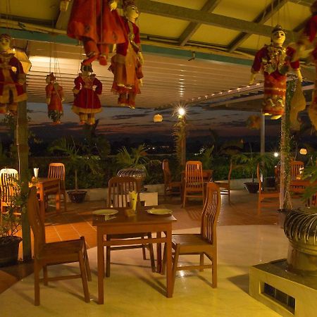 Sky View Hotel Bagan Exterior foto