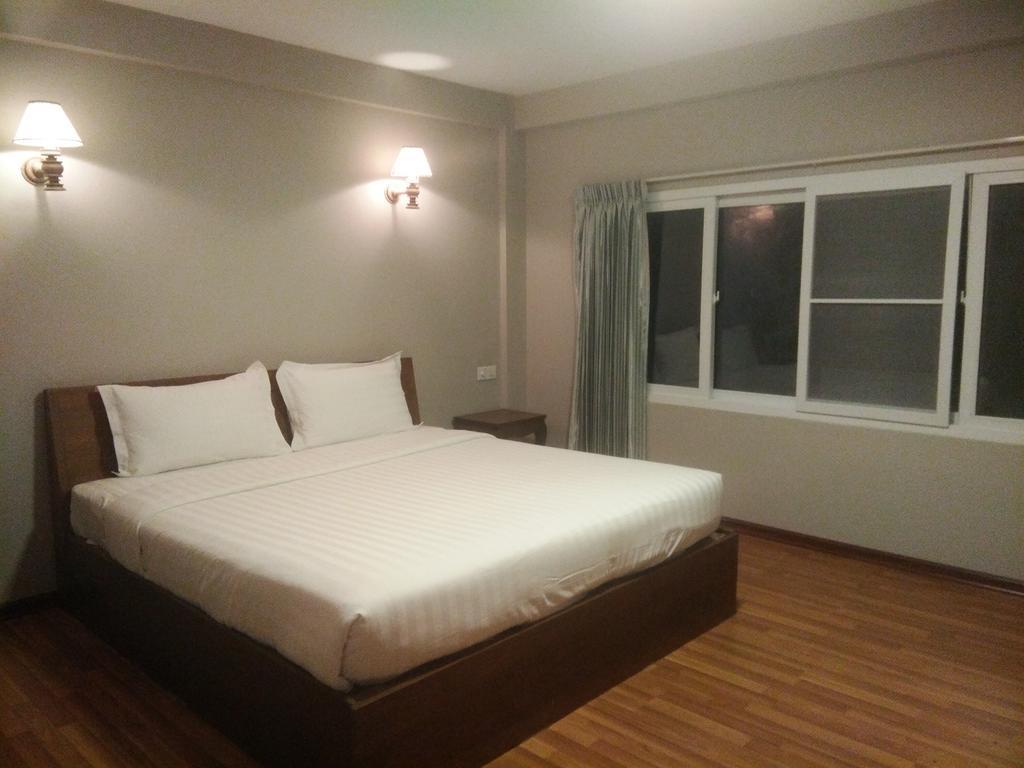Sky View Hotel Bagan Exterior foto