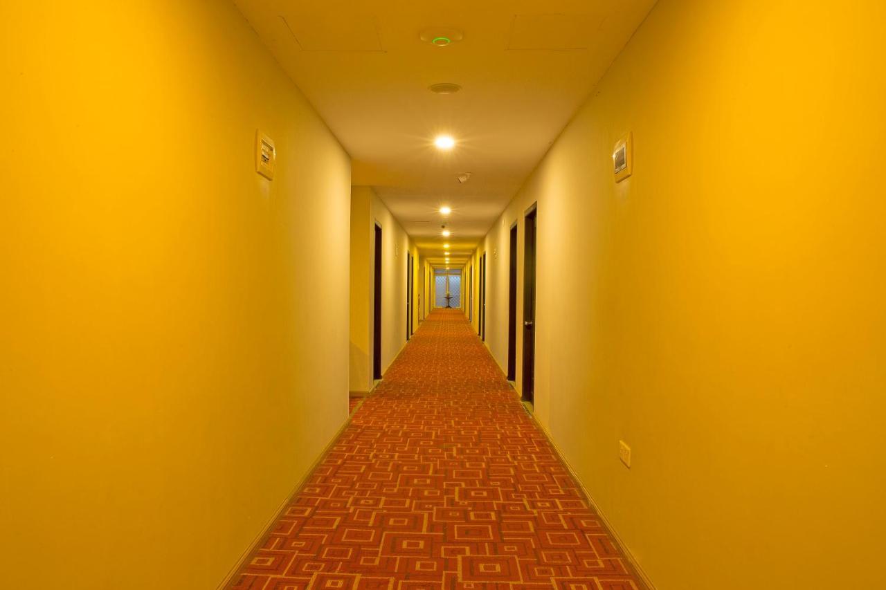 Sky View Hotel Bagan Exterior foto
