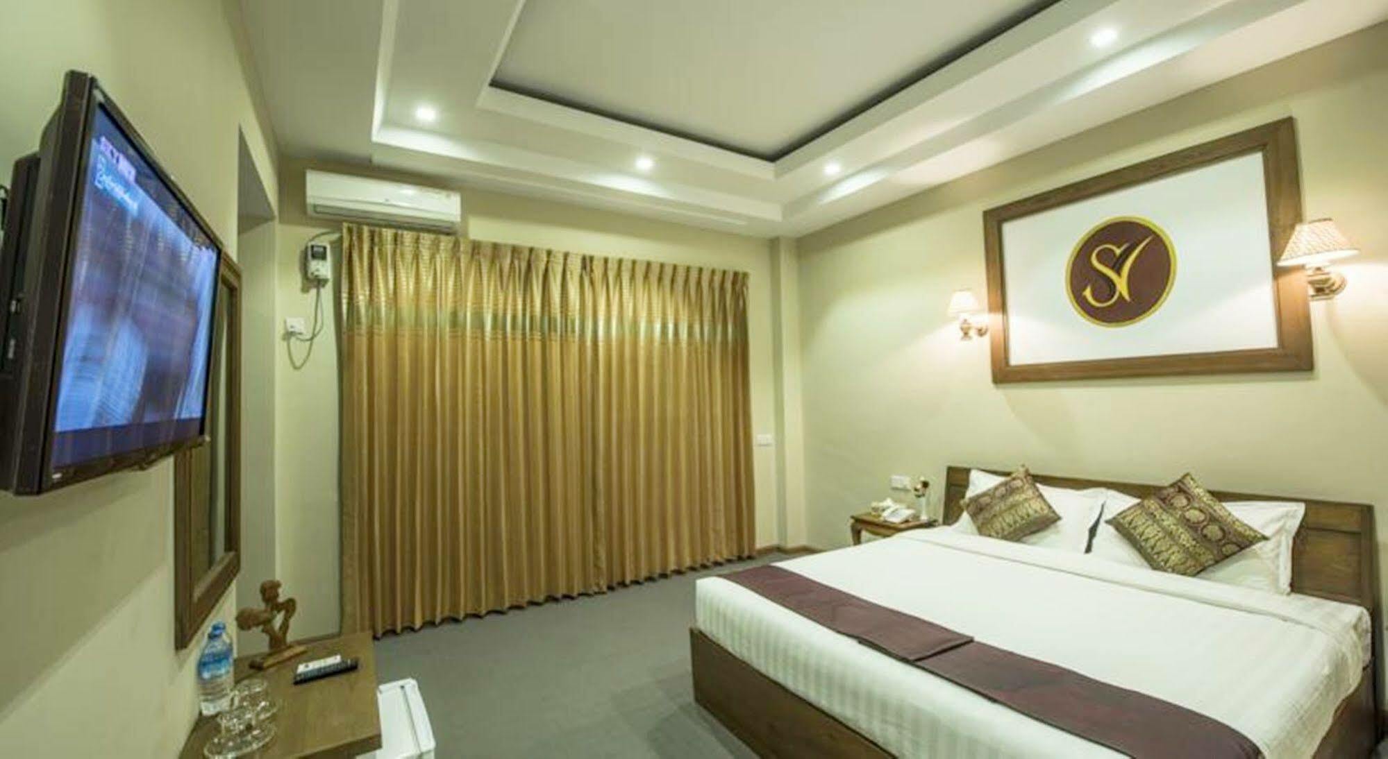 Sky View Hotel Bagan Exterior foto
