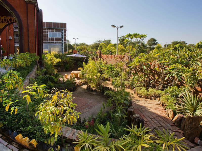 Sky View Hotel Bagan Exterior foto